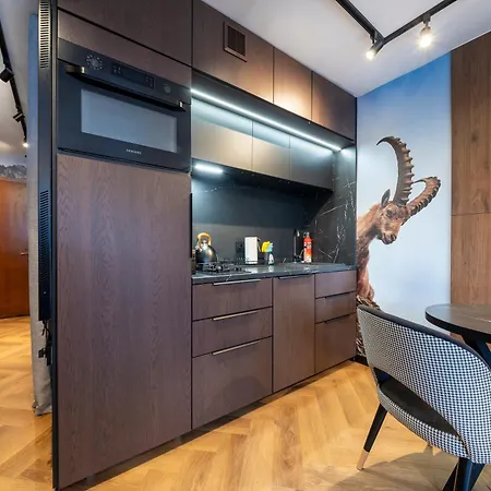 Canin Mountain Apartman *